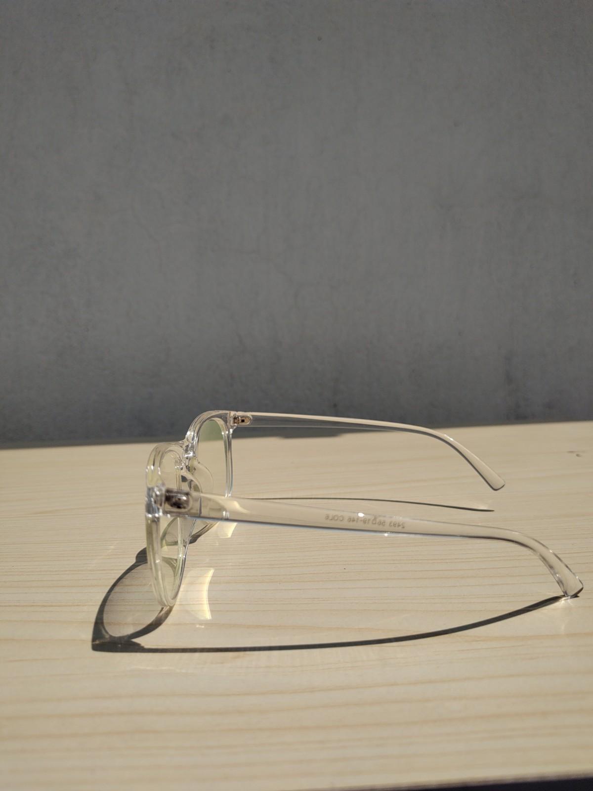 Round transparent glass for unisex